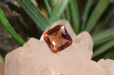 زولتانیت (مصنوعی)