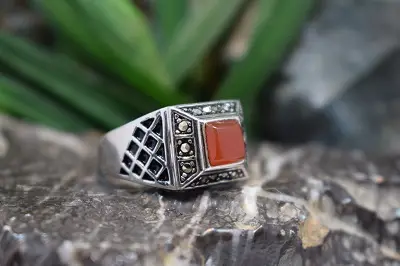 انگشتر نقره مردانه با نگین مارگازیت