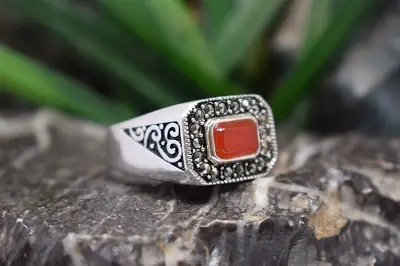 انگشتر نقره مردانه با نگین مارگازیت