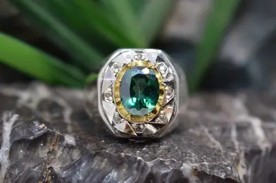 انگشتر نقره توپاز سبز