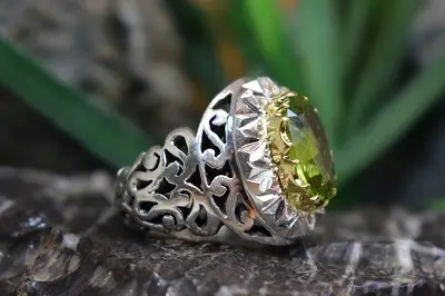 انگشتر زبرجد