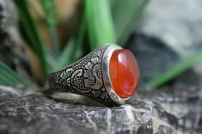 انگشتر نقره مردانه با نگین عقیق یمن