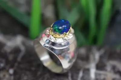 انگشتر نقره دست ساز با نگین اپال