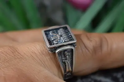 انگشتر نقره طرح سرباز هخامنشی