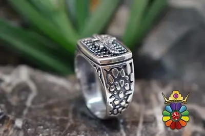 انگشتر نقره مردانه با نگین مارگازیت و با طرح فروهر