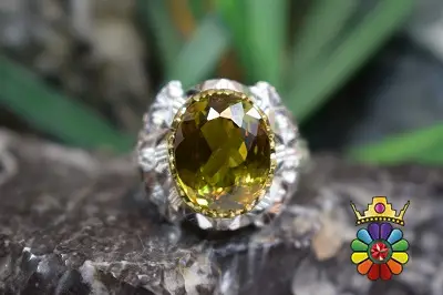 انگشتر دستاز نقره با نگین الکساندریت