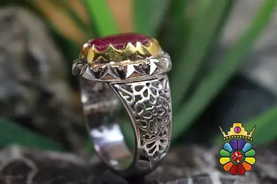 انگشتر یاقوت سرخ