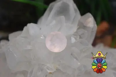 کوارتز صورتی (رز کوارتز)