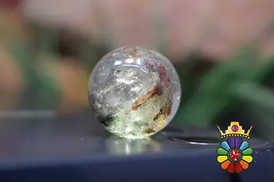 گوی کوارتز فانتوم