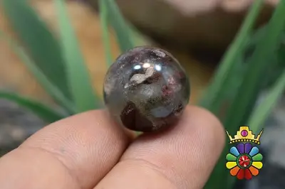 گوی کوارتز فانتوم