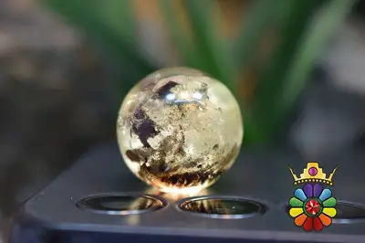 گوی کوارتز فانتوم