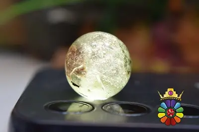 گوی کوارتز فانتوم