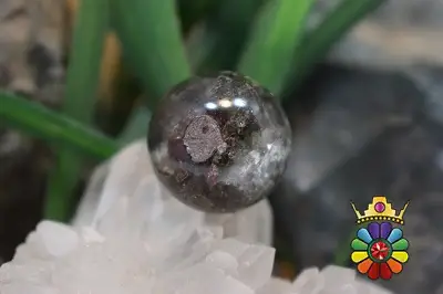 گوی کوارتز فانتوم