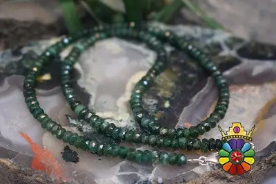 رشته زمرد سایز 4