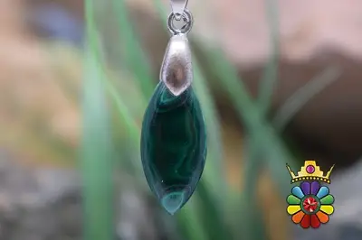 اویز سنگی مالاکیت