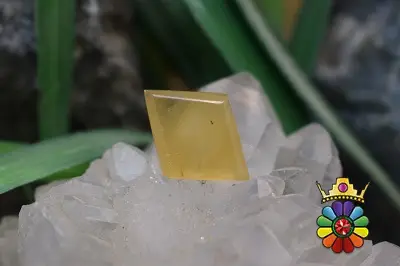 کلسیت طلایی