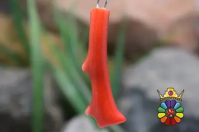 اویز مرجان قرمز (احیا رنگ شده)